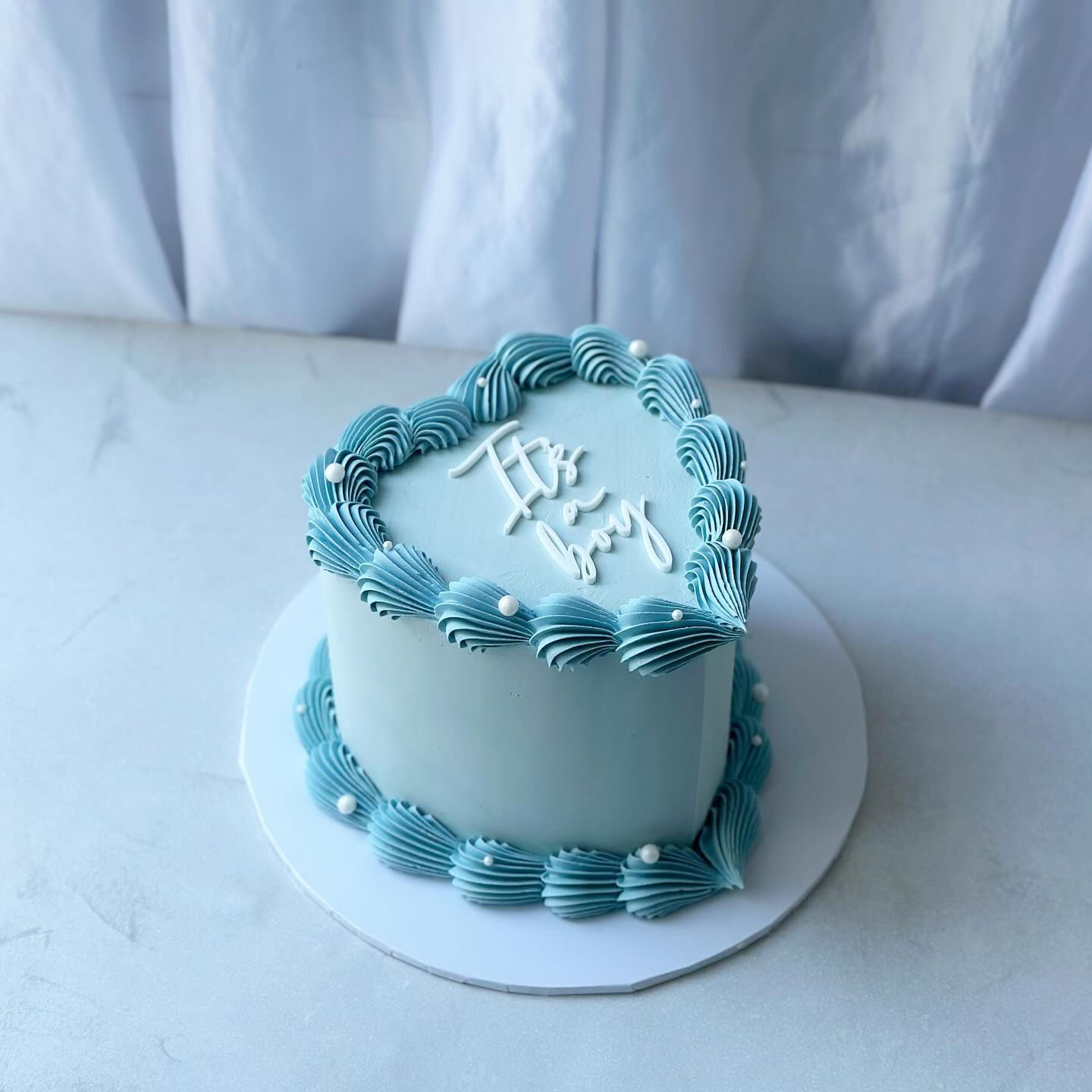 Baby shower cake design 9
